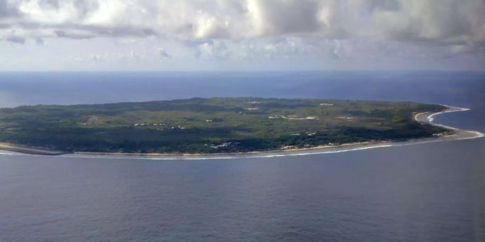 Asylsuchende, die in Australien per Boot ankommen, werden seit 2013 auf die Inselrepublik Nauru sowie die zu Papua Neuguinea gehörende Insel Manus geschickt. Die 21 Quadratkilometer grosse Pazifikinsel Nauru.