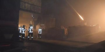 Bauer bemerkt Silobrand