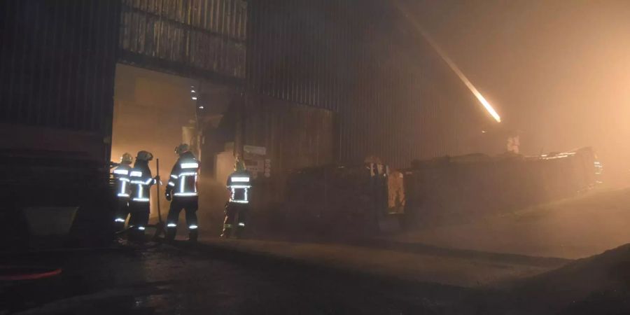 Bauer bemerkt Silobrand