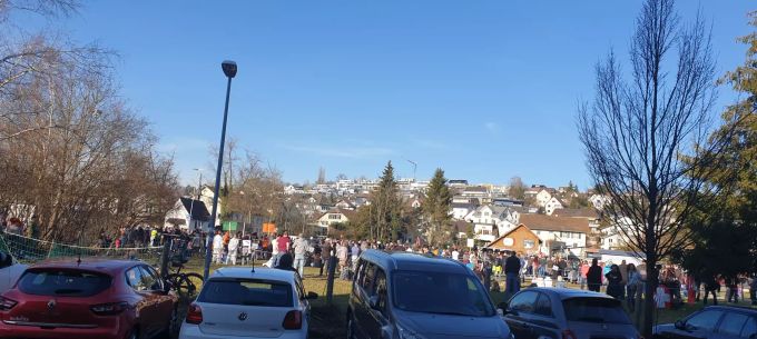 Gegen Corona-Massnahmen: Demonstrierende in Wohlen. Demonstration Corona Wohlen