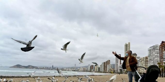 Strand im spanischen Benidorm Strand im spanischen Benidorm