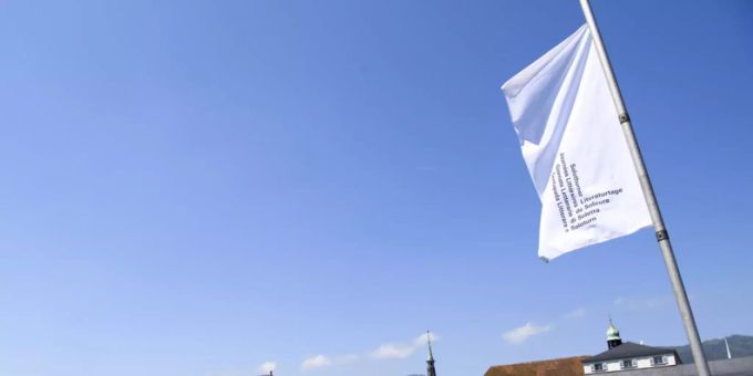Die 43. Solothurner Literaturtage starten mit einem neuen Auftakt: Am heutigen Mittwoch werden die Eidgenössischen Literaturpreise verliehen, bevor die eigentliche Werkschau schweizerischen Literaturschaffens am morgigen Donnerstag im Landhaus eröffnet wird. (Archivbild) Die 43. Solothurner Literaturtage starten mit einem neuen Auftakt: Am heutigen Mittwoch werden die Eidgenössischen Literaturpreise verliehen, bevor die eigentliche Werkschau schweizerischen Literaturschaffens am morgigen Donnerstag im Landhaus eröffnet wird. (Archivbild)