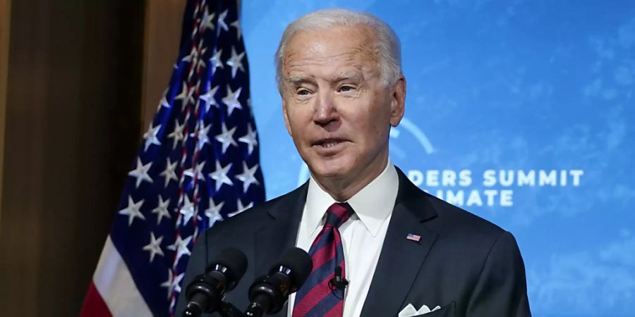 Joe Biden, US-Präsident, spricht beim virtuellen Klima-Gipfel, zu dem er dutzende Staats- und Regierungschefs eingeladen hat, im East Room des Weissen Hauses. Foto: Evan Vucci/AP/dpa