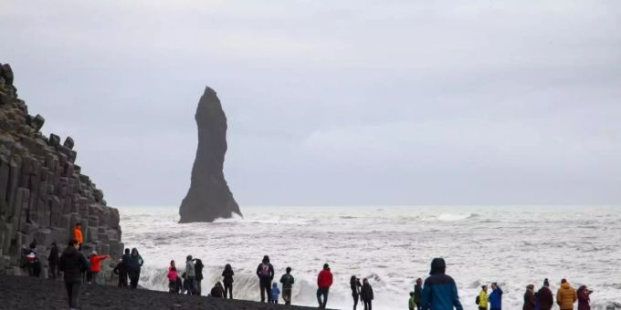 Wer nach Island reisen möchte, muss künftig auch als Geimpfter oder Genesener einen negativen Corona-Test nachweisen. Foto: Steffen Trumpf/dpa/Archiv Wer nach Island reisen möchte, muss künftig auch als Geimpfter oder Genesener einen negativen Corona-Test nachweisen. Foto: Steffen Trumpf/dpa/Archiv