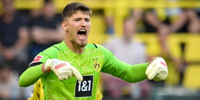 Gregor Kobel ist bei Borussia Dortmund die klare Nummer eins. gregor kobel Bayern München