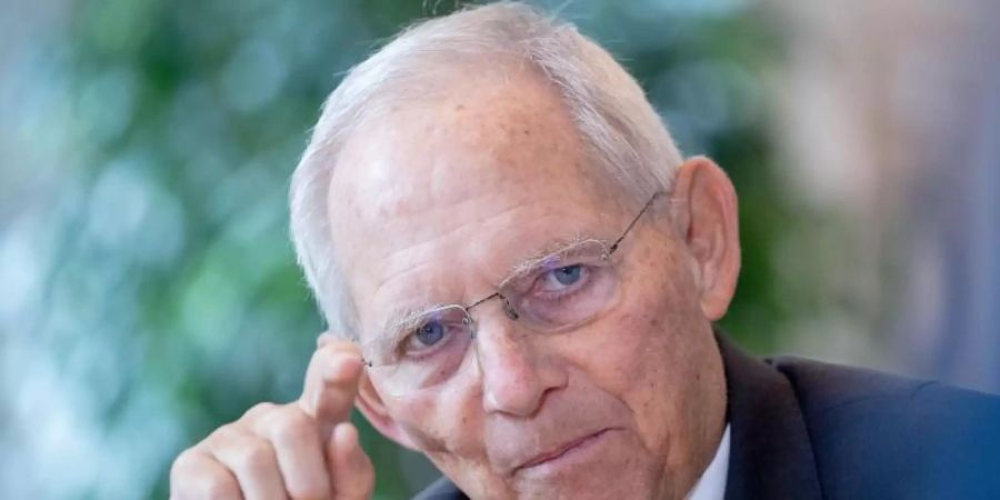 Wolfgang Schäuble (CDU), Bundestagspräsident, sieht keine Benachteiligung mehr für Frauen in der heutigen Politik. Foto: Kay Nietfeld/dpa