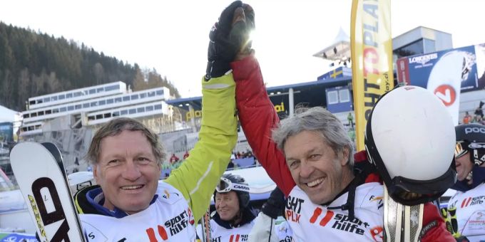 Franz Klammer (l.) hier mit Bernhard Russi (r.) bekommt ein eigenes Biopic zu seinem Olympiasieg. Franz Klammer