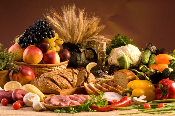 Für die Paleo-Ernährungsform entscheiden sich immer mehr Menschen. Paleo