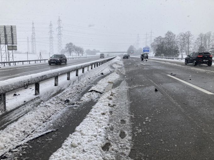 Der Autofahrer hatte seine Geschwindigkeit nicht an die Strassenverhältnisse angepasst. Strassenverhältnisse auf A3
