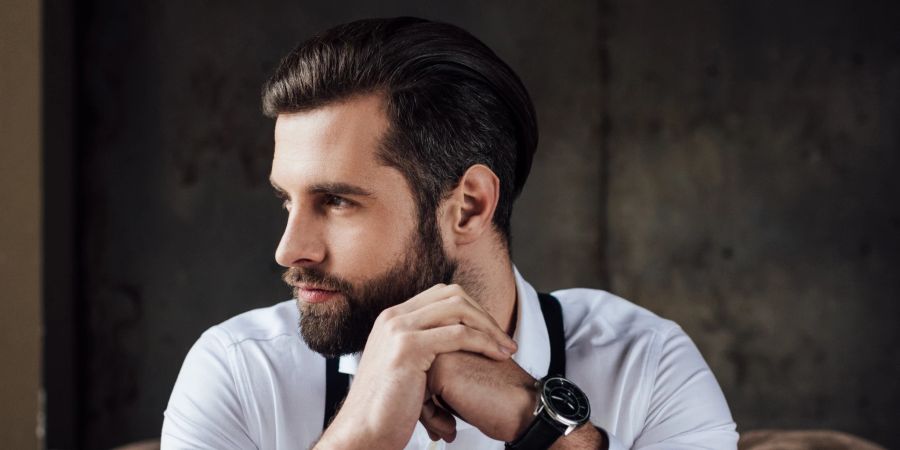 mann mit fokussiertem blick