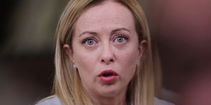 Instabile Regierung - Meloni stellt Verfassungsreform vor