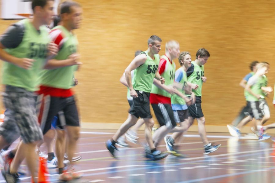 Auch beim Pendellauf in der Halle und beim Rumpfkrafttest ist eine deutliche Leistungsminderung zu verzeichnen. (Symbolbild)