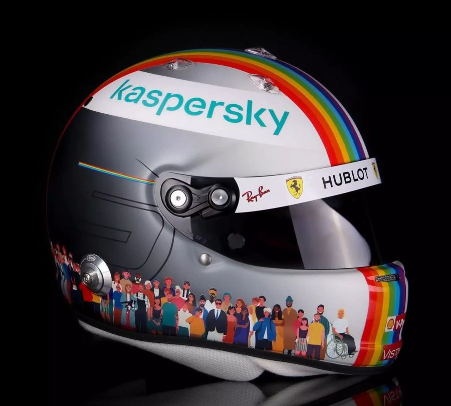 Beim Türkei-GP fährt Sebastian Vettel mit der Botschaft «Together as one» samt Regenbogenflagge auf dem Helm.