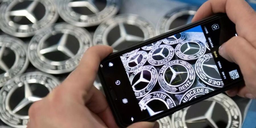 Mercedes-Logos