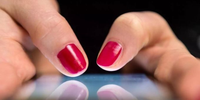 Mitarbeiter bei der Schlichtungsstelle der Telekommunikation haben immer weniger Arbeit. telekommunikation