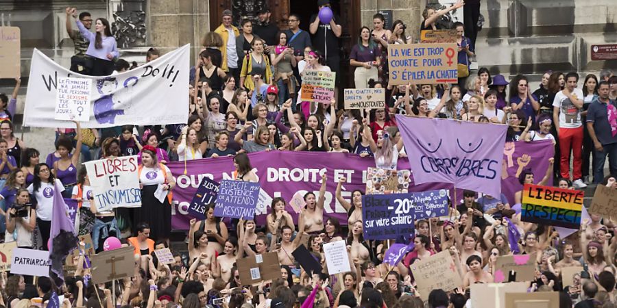 Am 14. Juni 2019 hatte der Nationale Frauenstreik in der Schweiz Hunderttausende Menschen in der Schweiz mobilisiert. Am kommenden 14. Juni wollen die Frauen erneut mobilisieren. (Archiv)