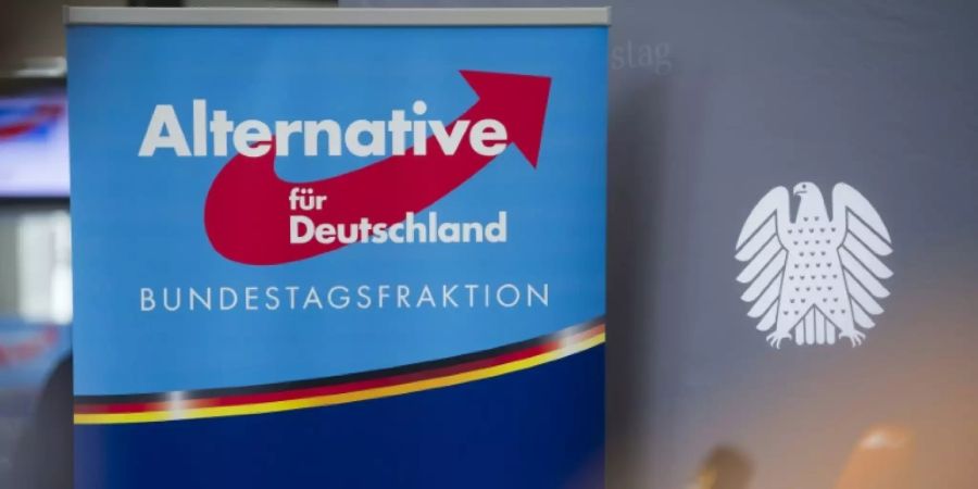 AfD-Poster im Bundestag