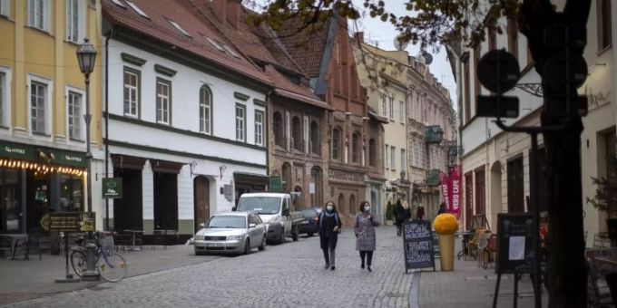 Litauen verlängert den verhängten Ausnahmezustand. Foto: Mindaugas Kulbis/ap/dpa litauen