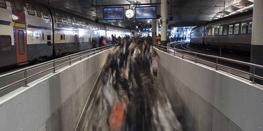 schweiz bahnhof zug