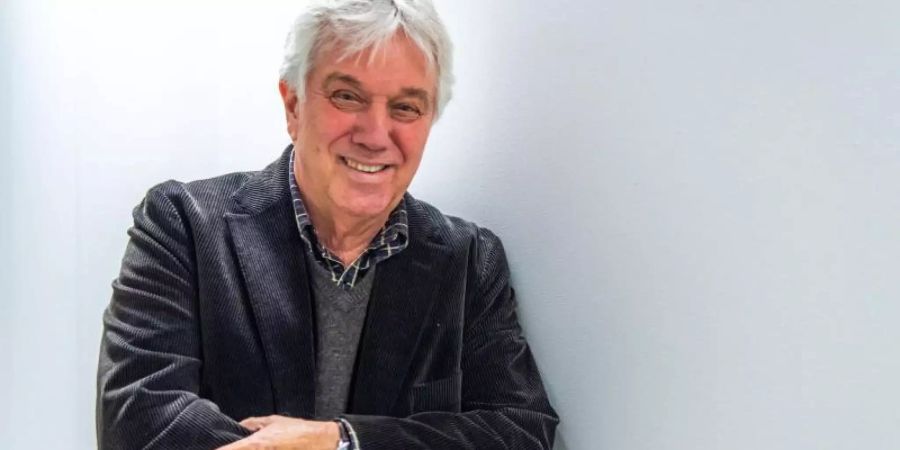 Rolf Zuckowski findet es schade, dass er nicht mehr so oft im Radio gespielt wird. Foto: Lino Mirgeler/dpa