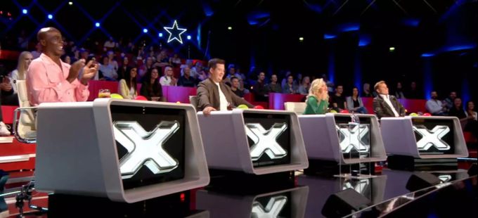 «Das Supertalent»: Die Jury lacht über die Witze der Dragqueen. «Das Supertalent»
