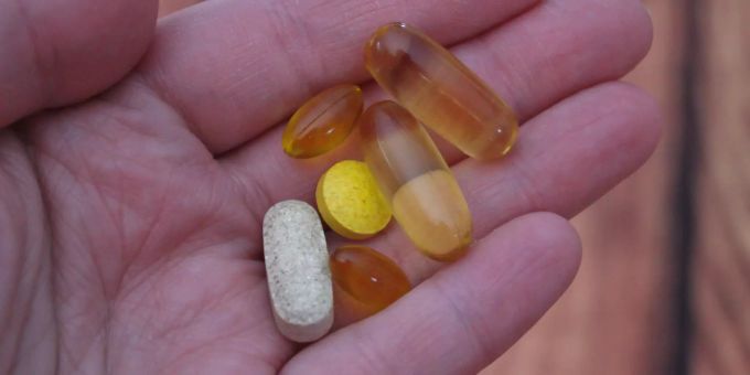 Tabletten - Nahrungsergänzungsmittel: Ein Drittel schluckt Vitamine