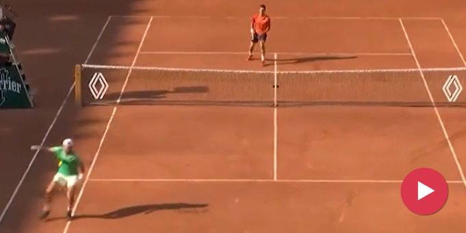 In Federer-Manier - Djokovic-Gegner verzaubert in Paris mit Traumschlag