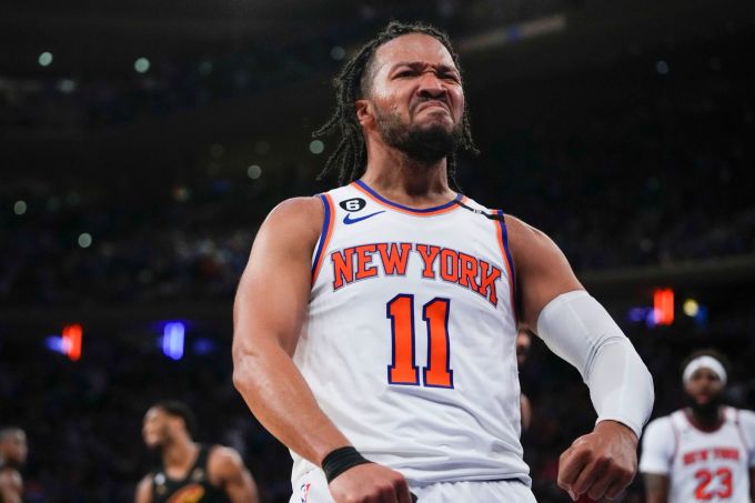 Jalen Brunson führt die New York Knicks in der NBA zum 2:1 in der Playoff-Serie gegen Cleveland. New York Knicks