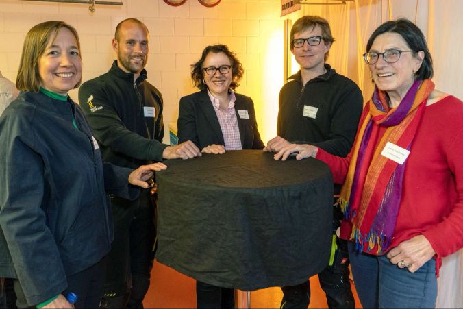 Vlnr.: Monika Röthlisberger, David Gerber, Tatjana Rothenbühler, Patrick Nacht und Vanda Descombes.