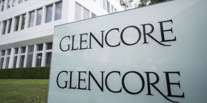 Die Glencore-Aktie schrieb am Montagnachmittag rote Zahlen. glencore