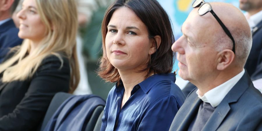 Aussenministerin Annalena Baerbock und DFB-Präsident Bernd Neuendorf beim WM-Kick-Off im Auswärtigen Amt.