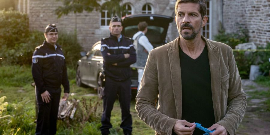 Kommissar Dupin (Pasquale Aleardi, r) nimmt die Ermittlungen auf.