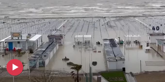 Rimini unter Wasser - Bilder zeigen stark überschwemmtes Ferienparadies
