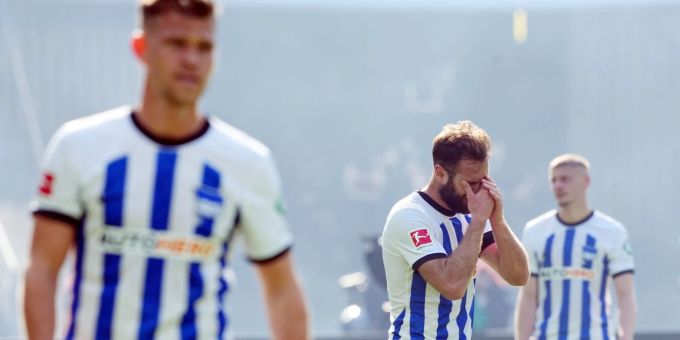 Hertha ist zum siebten Mal aus der Bundesliga abgestiegen. Bundesliga Hertha Berlin