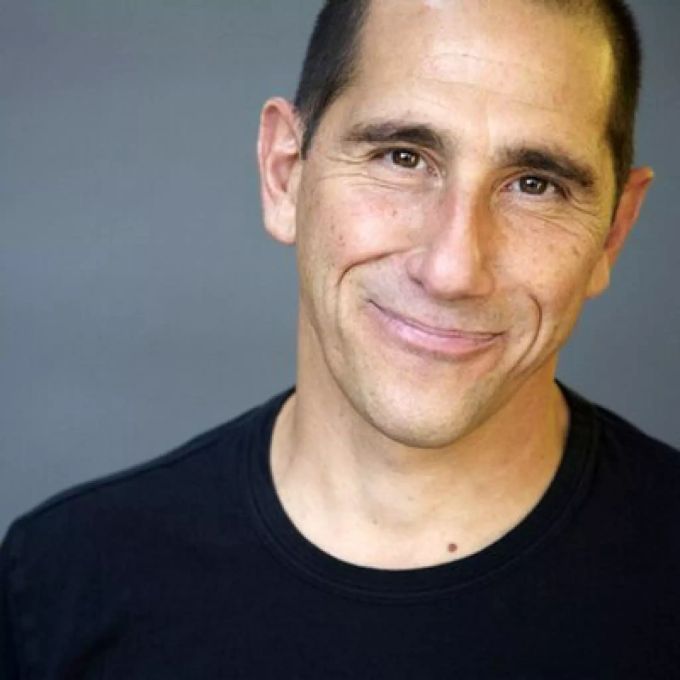 Der Schauspieler Paul Carafotes heute. Paul Carafotes
