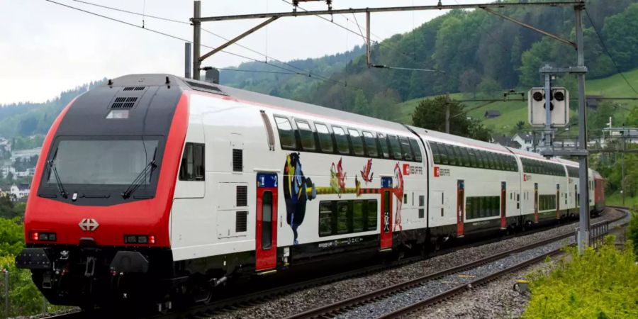 Der modernisierte Intercity verkehrt zwischen Bern und Zürich.