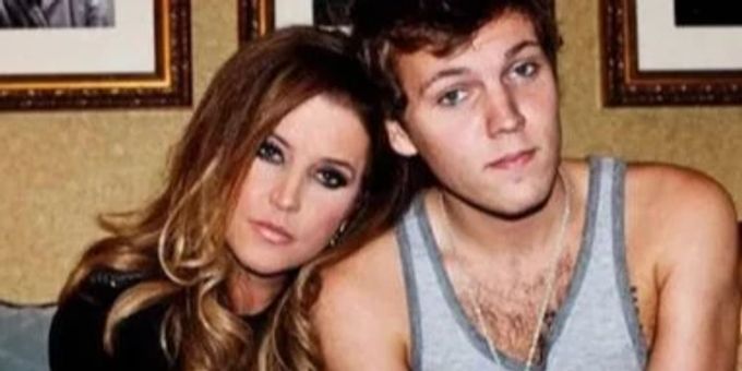 Nach ihrem Tod - Grab von Lisa Marie Presleys Sohn wird für sie verlegt