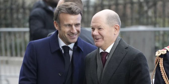 emmanuel macron olaf scholz