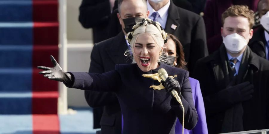 Lady Gaga singt an der Inauguration von Joe Biden.