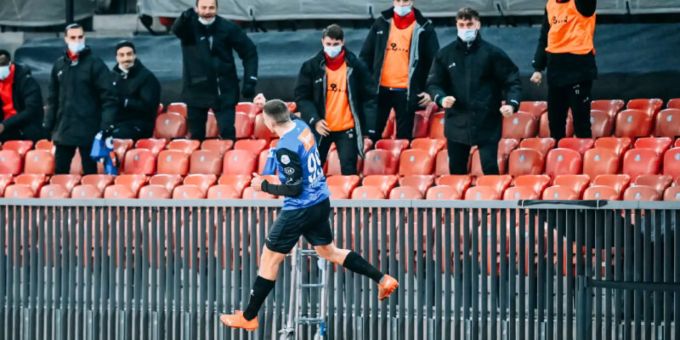 Filip Stojilkovic jubelt über die Führung.