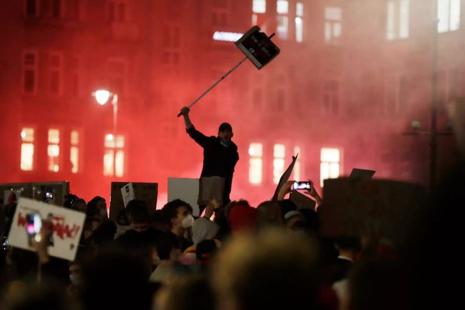 Demonstranten protestieren gegen das verschärfte Abtreibungsrecht. In Polen gilt fast vollständiges Abtreibungsverbot (Archiv). Abtreibungsverbot