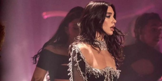 Online-Konzert - Dua Lipas «Studio 2054» war ein voller Erfolg