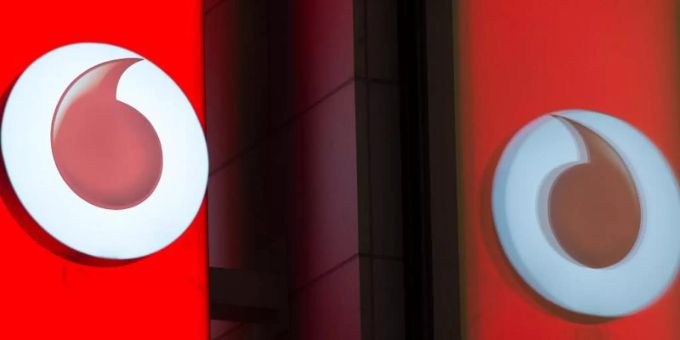Wegen der Corona-Pandemie greifen viele Menschen nach Einschätzung des Netzbetreibers Vodafone tiefer in die Tasche, um möglichst schnelles Festnetz-Internet zu bekommen. Foto: Rainer Jensen/dpa Wegen der Corona-Pandemie greifen viele Menschen nach Einschätzung des Netzbetreibers Vodafone tiefer in die Tasche, um möglichst schnelles Festnetz-Internet zu bekommen. Foto: Rainer Jensen/dpa