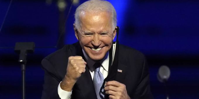dpatopbilder - Joe Biden, «President Elect», freut sich nach seiner Ansprache in Wilmington, Delaware. Foto: Andrew Harnik/AP/dpa dpatopbilder - Joe Biden, «President Elect», freut sich nach seiner Ansprache in Wilmington, Delaware. Foto: Andrew Harnik/AP/dpa