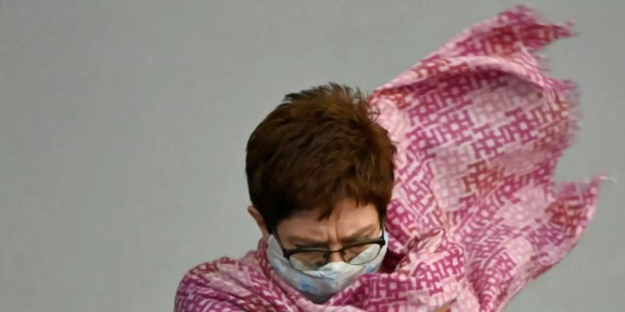 Ministerin Kramp-Karrenbauer