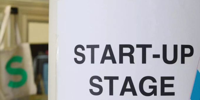 Start-ups kommen offenbar mit einem blauen Auge durch die Corona-Krise. Foto: Jens Kalaene/dpa-Zentralbild/dpa Start-ups kommen offenbar mit einem blauen Auge durch die Corona-Krise. Foto: Jens Kalaene/dpa-Zentralbild/dpa