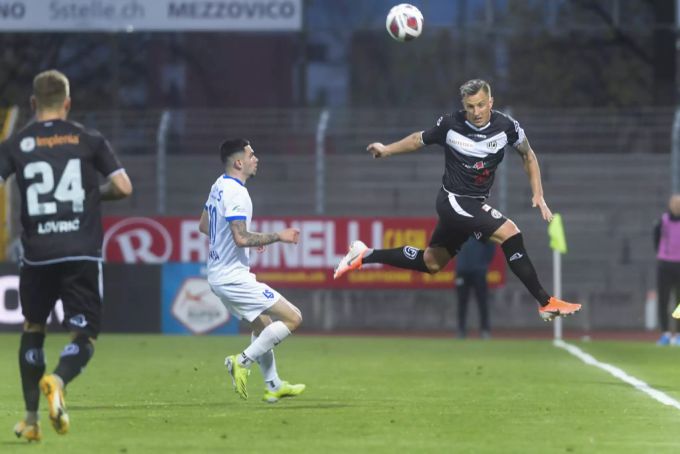 Reto Ziegler im Trikot des FC Lugano. Super League Reto Ziegler