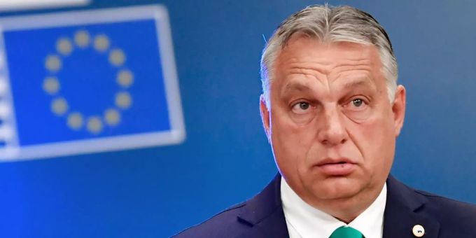 Brüssel: Ungarns Ministerpräsident Viktor Orban trifft zum EU-Gipfel im Gebäude des Europäischen Rates ein. Ungarn