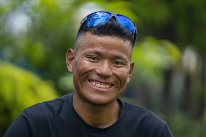 Tenjen Sherpa ging mit Kristin Harila auf Rekordjagd. Tenjen Sherpa