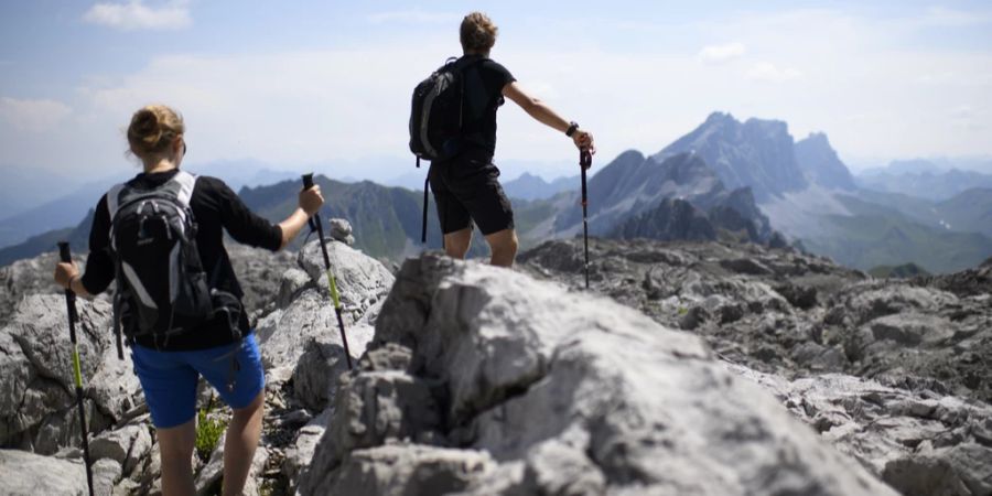 Zwei deutsche Wanderer meldeten sich in Österreich mit speziellen Fragen bei der Bergrettung. (Symbolbild)